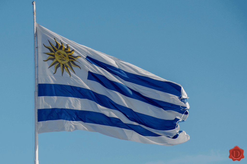 Cuánto cuesta registrar una marca en Uruguay?